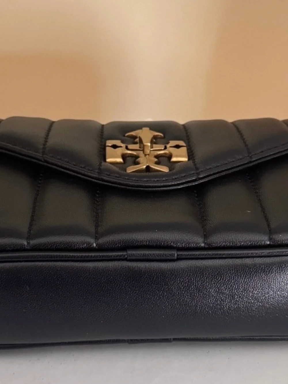 Tory Burch Kira NWOT Quilted Leather Camera Crossbody